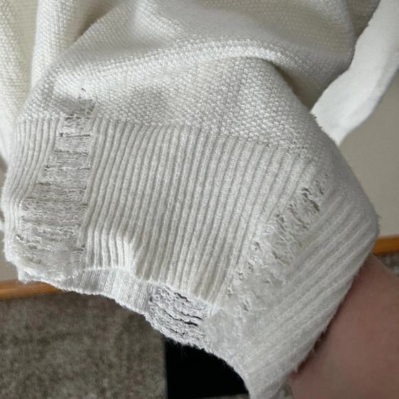 Frayed Denim Gwen Distressed Sweater color Marshmallow size MEDIUM NEW - Picture 5 of 13